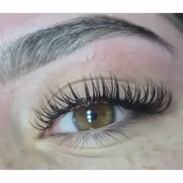 Pestañas clásicas para un look elegante y discreto